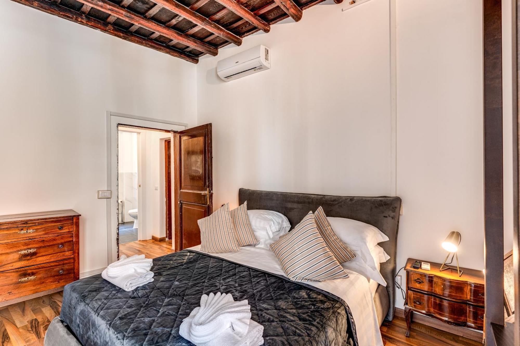 Colonna Suite - Rome Trastevere Bagian luar foto
